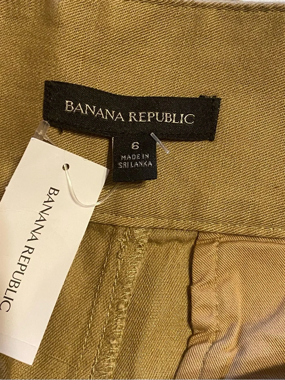Banana Republic - NEW - Heritage Explorer (Safari) Cargo Pants in Khaki